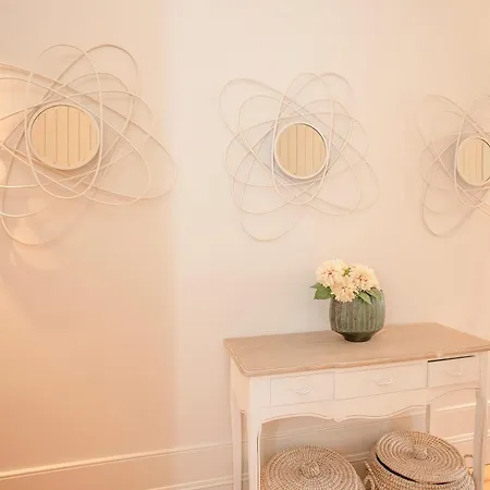 Liiiving In - Ribeira Secret