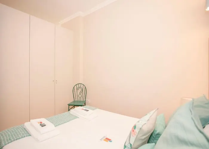 Liiiving In - Ribeira Secret * 波尔图